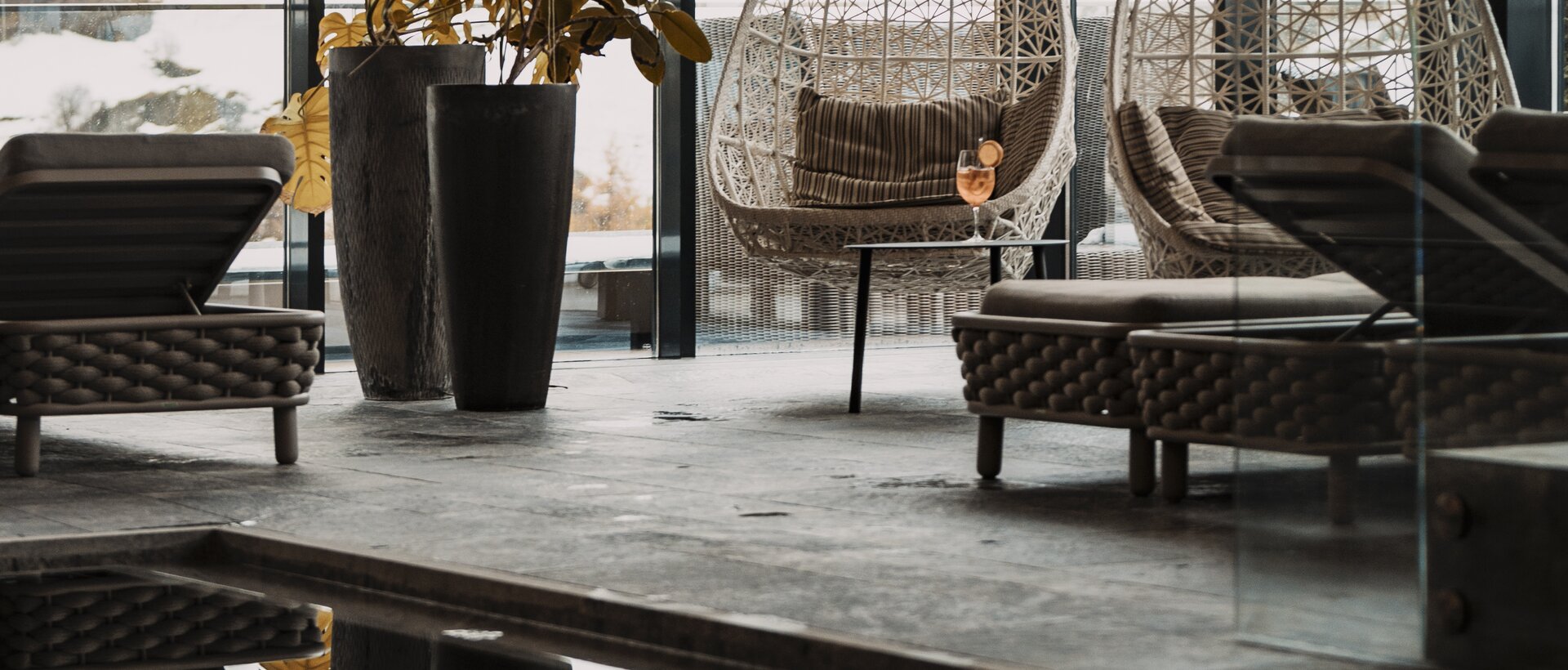 Relax area with a snowy view | © ROSSNER-Dominik Fotografie & Film