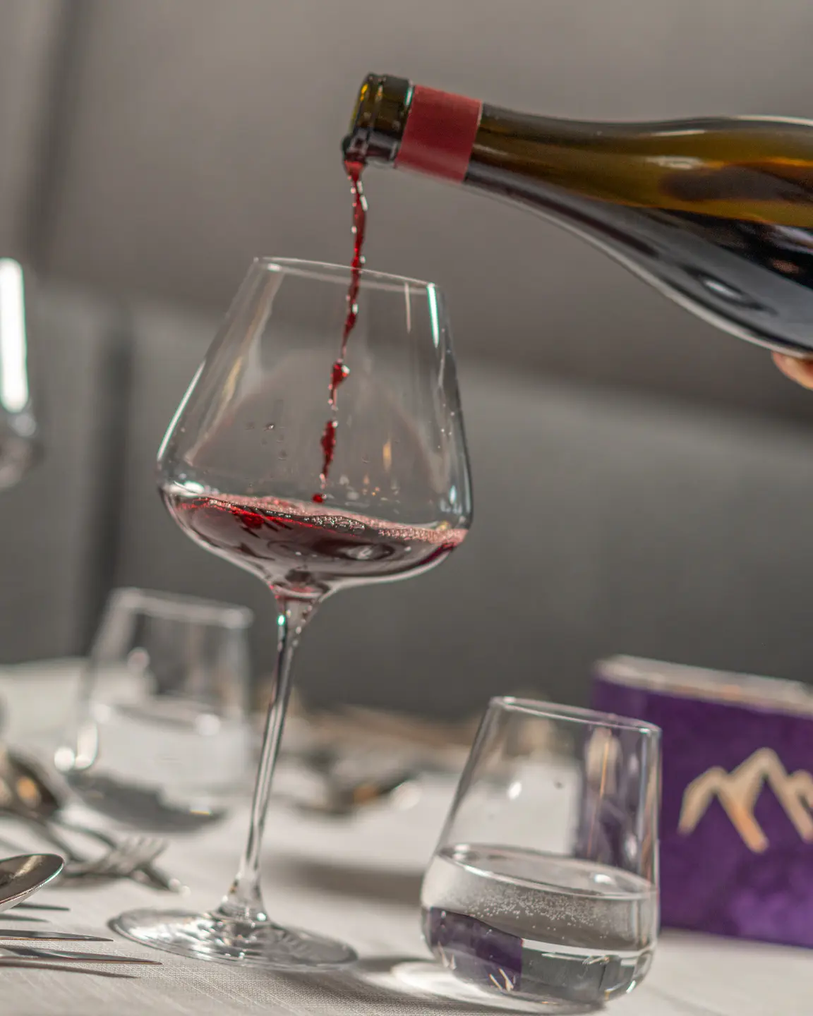 Elegantes Weinservice