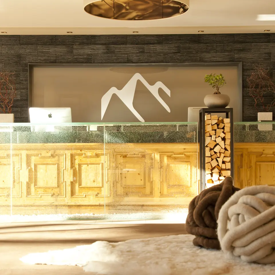 Rezeption Designhotel Bergland Sölden | © No Limit Fotodesign