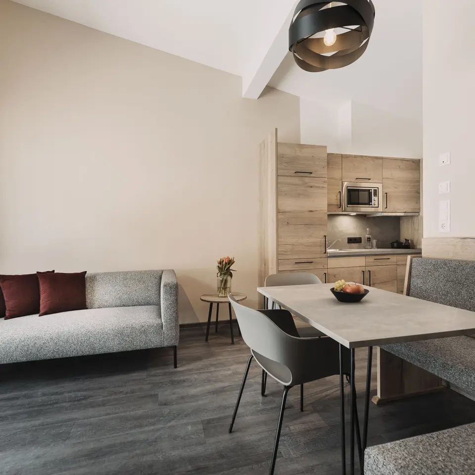 employee flat Hotel Bergland Sölden | © ROSSNER-Dominik Fotografie & Film