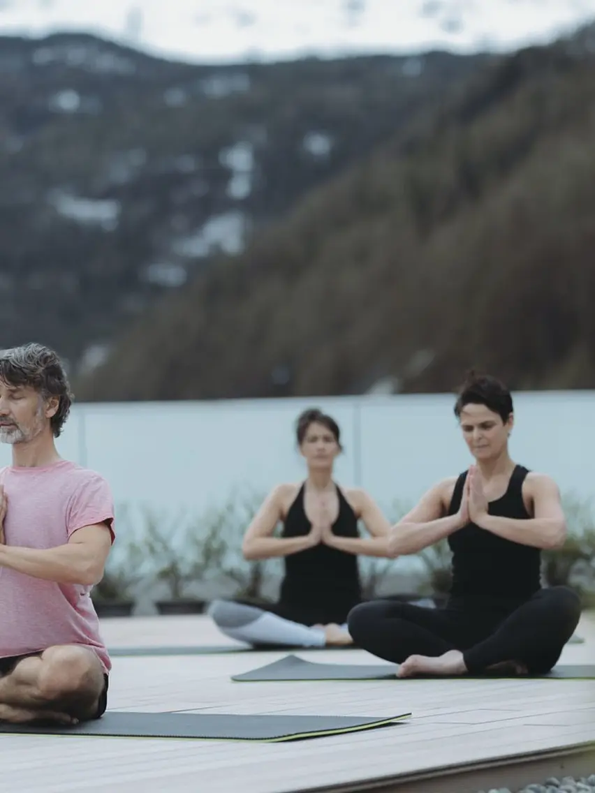 Yoga on an active holiday Ötztal valley | © copyright by www.christophschoech.com