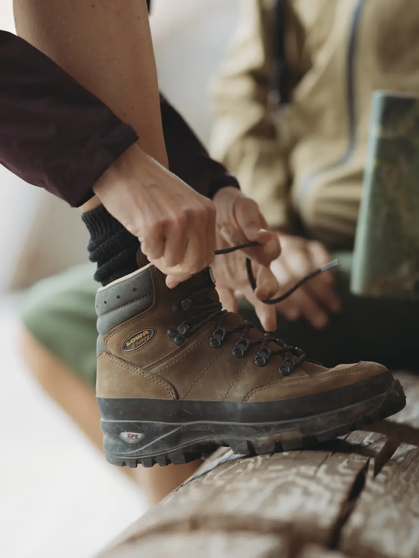 get ready for hiking | © copyright by www.christophschoech.com