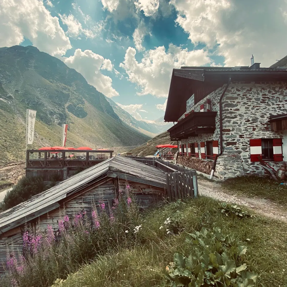 Wunderschöner Himmel über der Rettenbach Alm