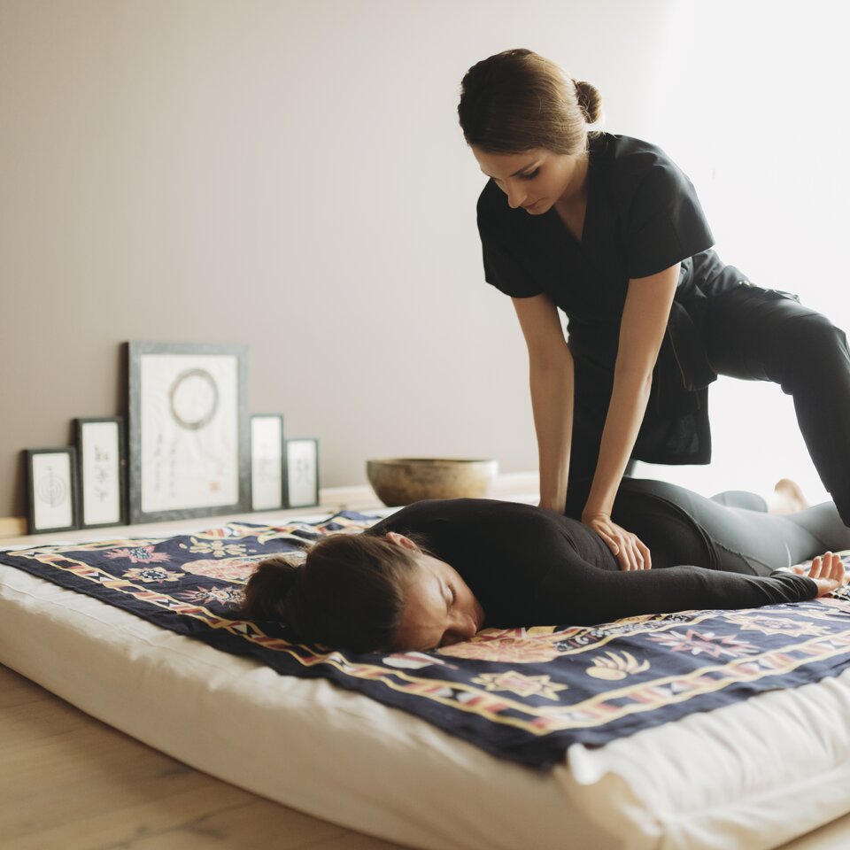 textile massage in the wellness hotel