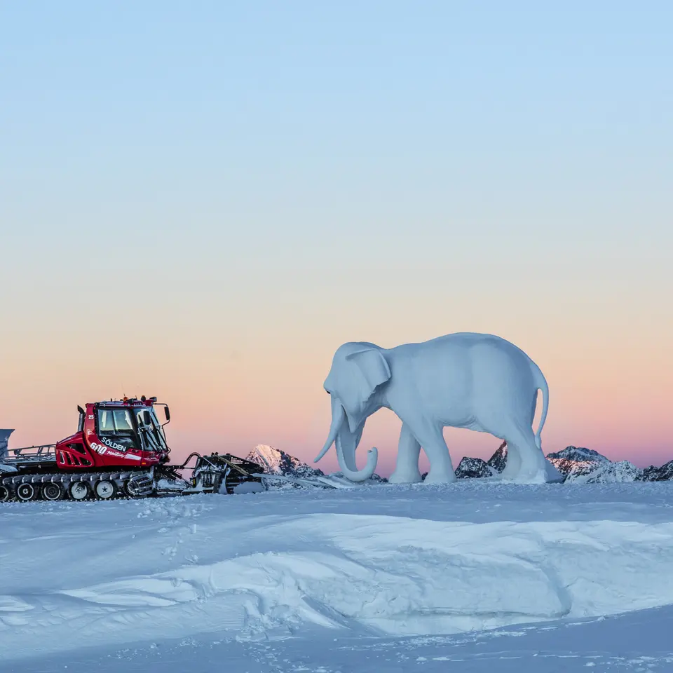 snow elephant | © Ernst LORENZI Soelden