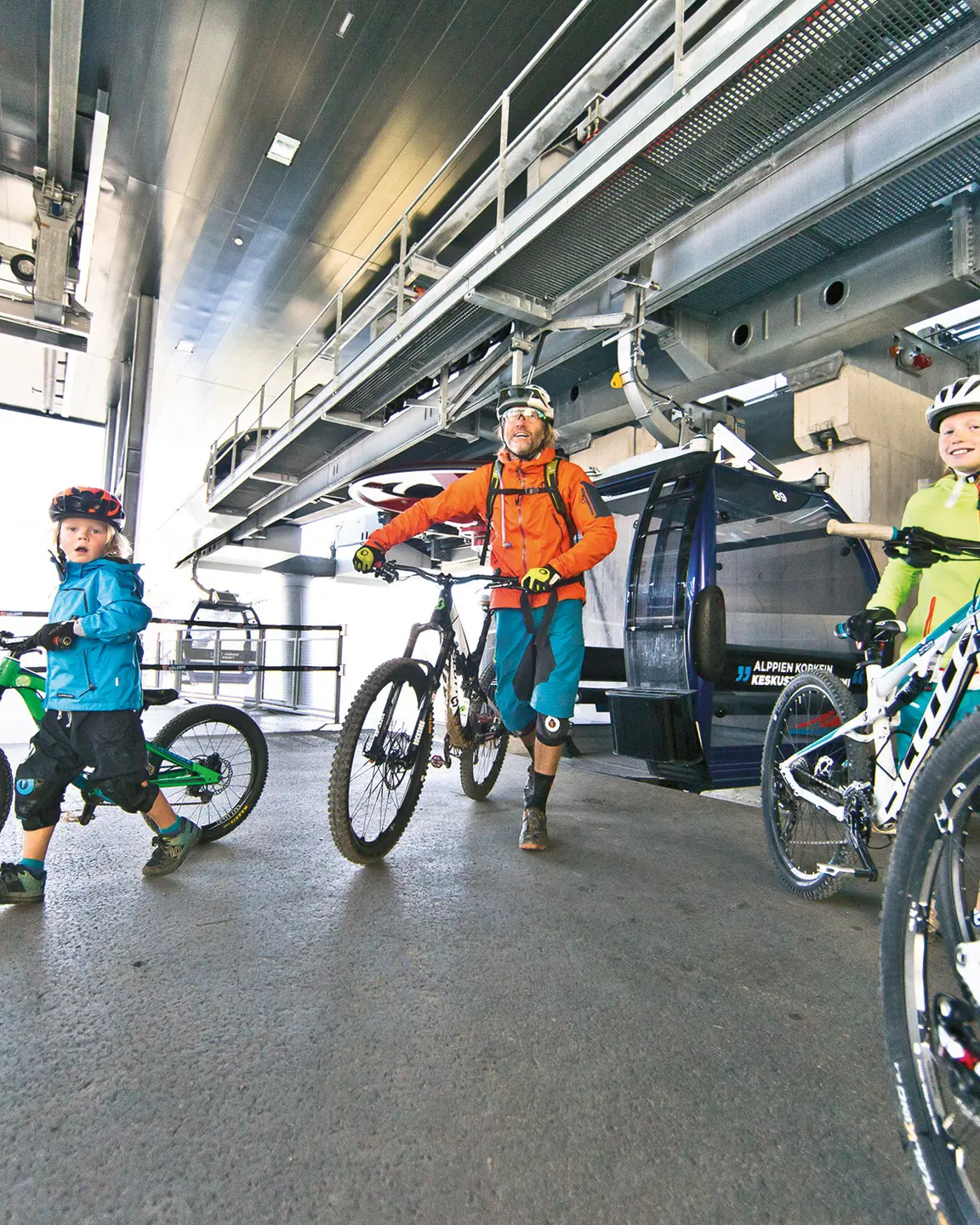 gondola rides with mountain bikes