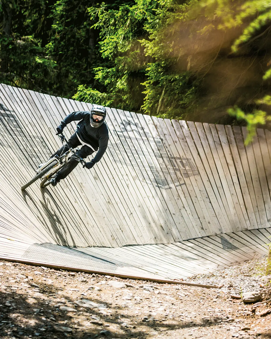 mountain bike downhill in Sölden