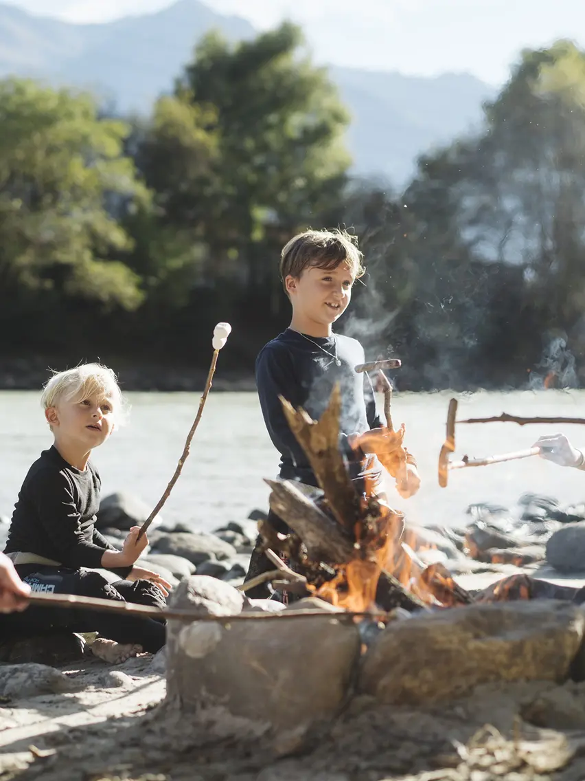 barbecue with the family in Sölden | © Elias Holzknecht