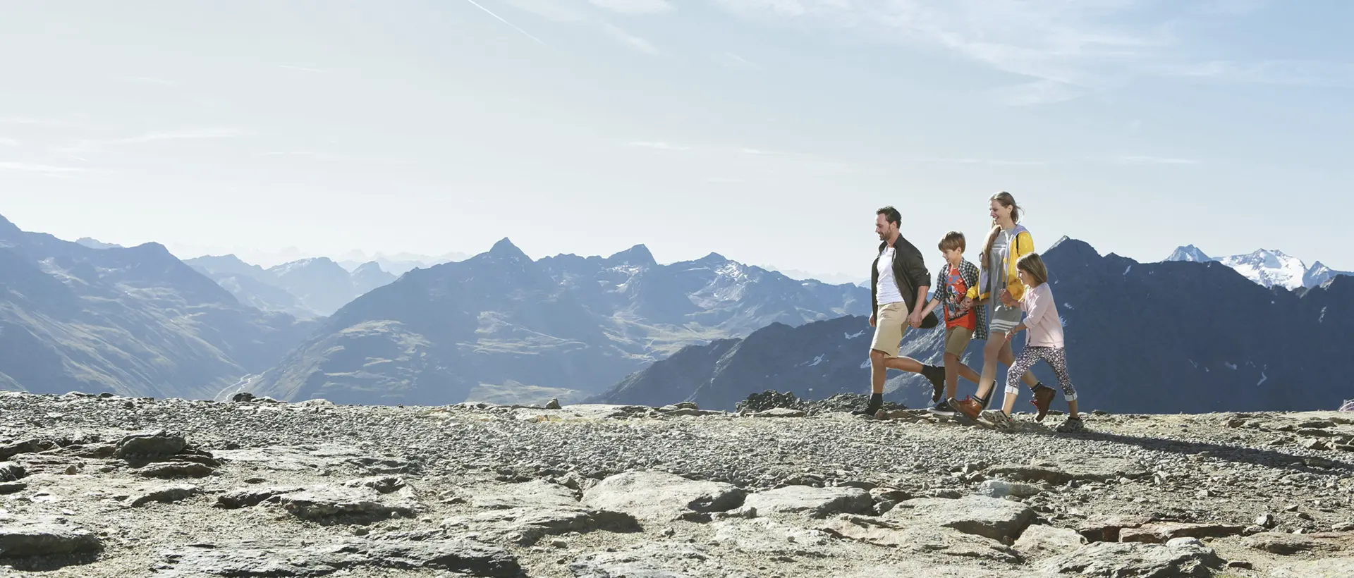 family hike in the Ötztal valley | © KLAUS ANDORFER