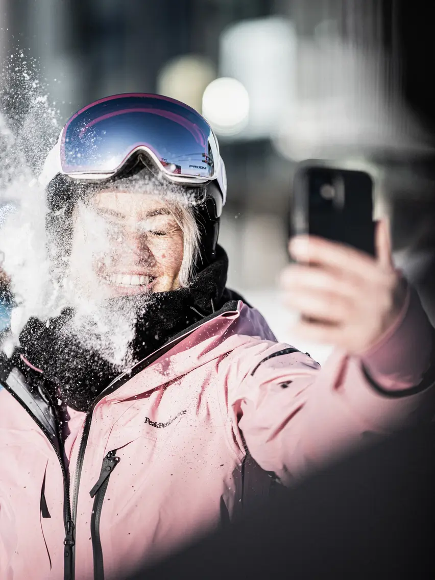 Skiing in Sölden | © Aria SADR-SALEK