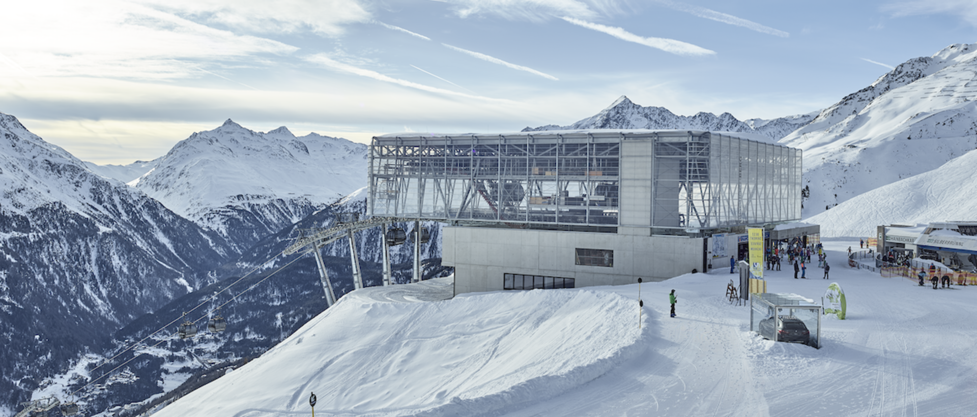gondola station on the mountain in Sölden | © © Werner Elmer Photography